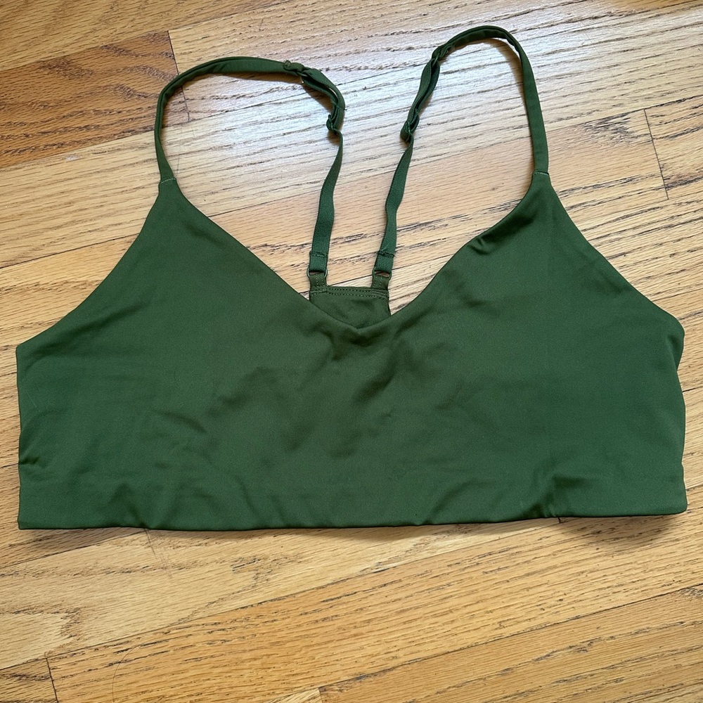 Girlfriend Collective Sports Bra XL Green NEW without tags